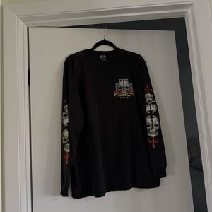 Vintage black hills long sleeve